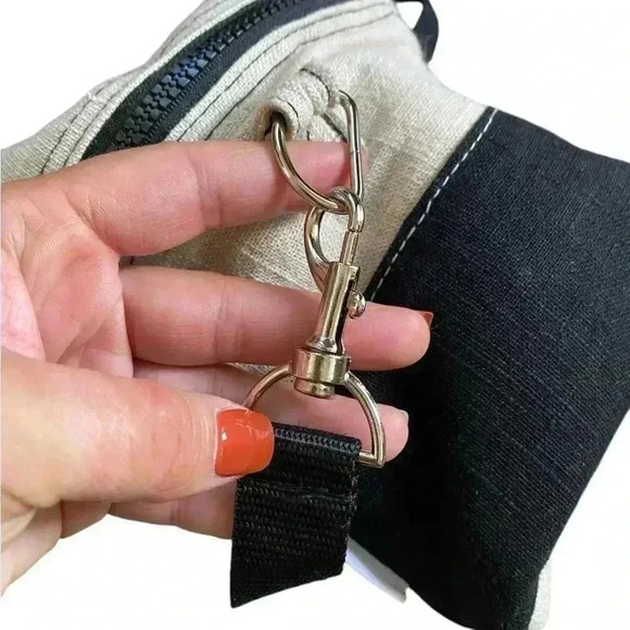 Rae Dunn “Lunch.” Lunchbox - Picture 6 of 8